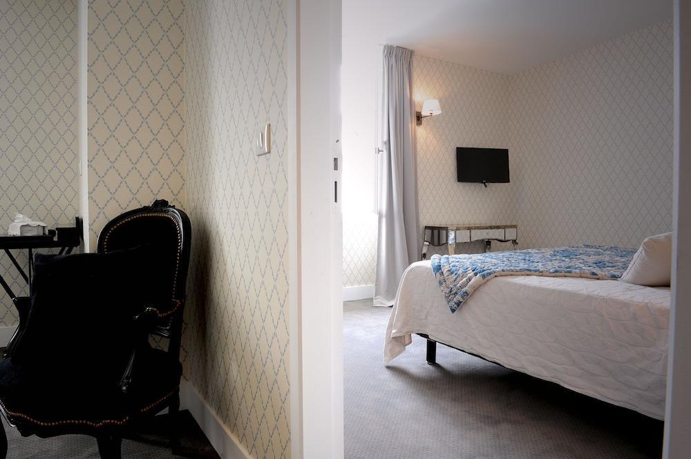 Hotel Des Basses Pyrenees - באיון מראה חיצוני תמונה