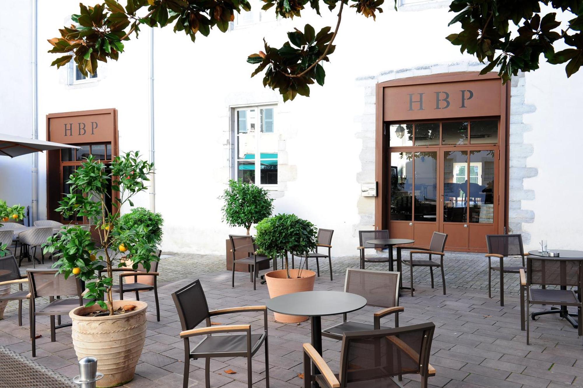 Hotel Des Basses Pyrenees - באיון מראה חיצוני תמונה